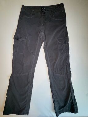 Kuhl Splash Women's Gray
Cargo Roll Up Hiking
Camping Pants Gorpcore
Size 8
